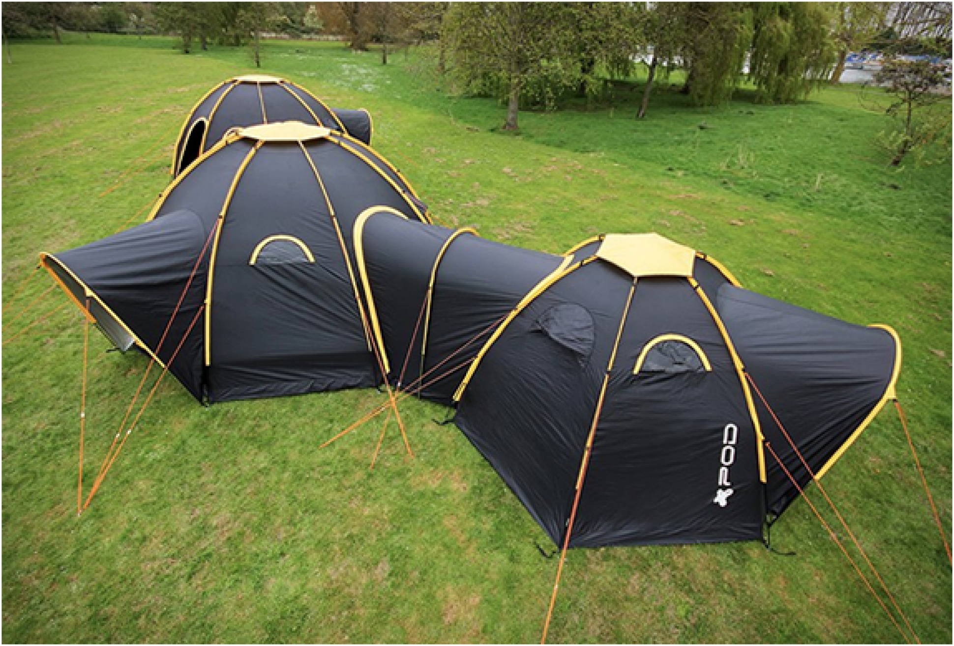 Connectable Pod Tents | Image