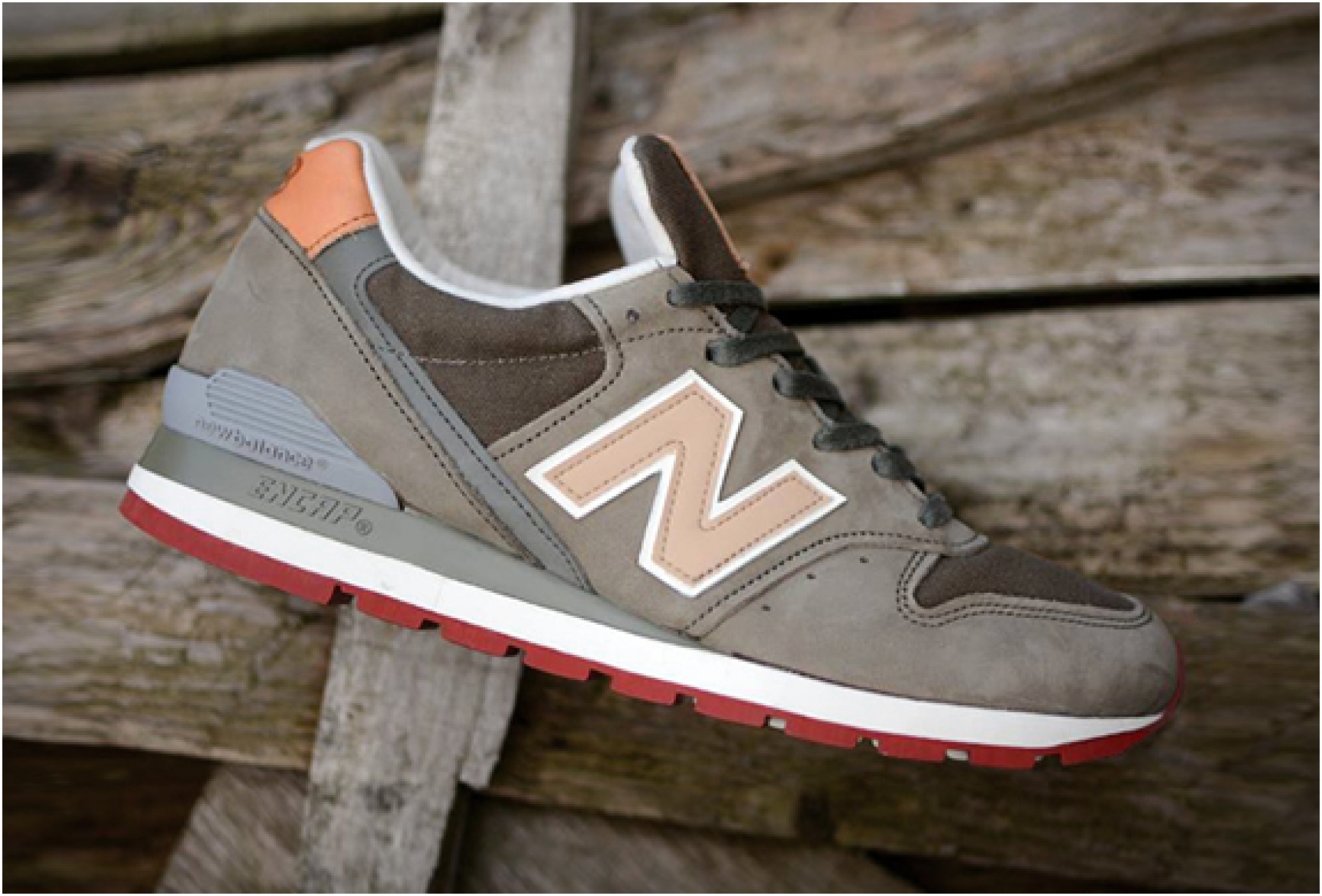 Tan new balance 996 outlet