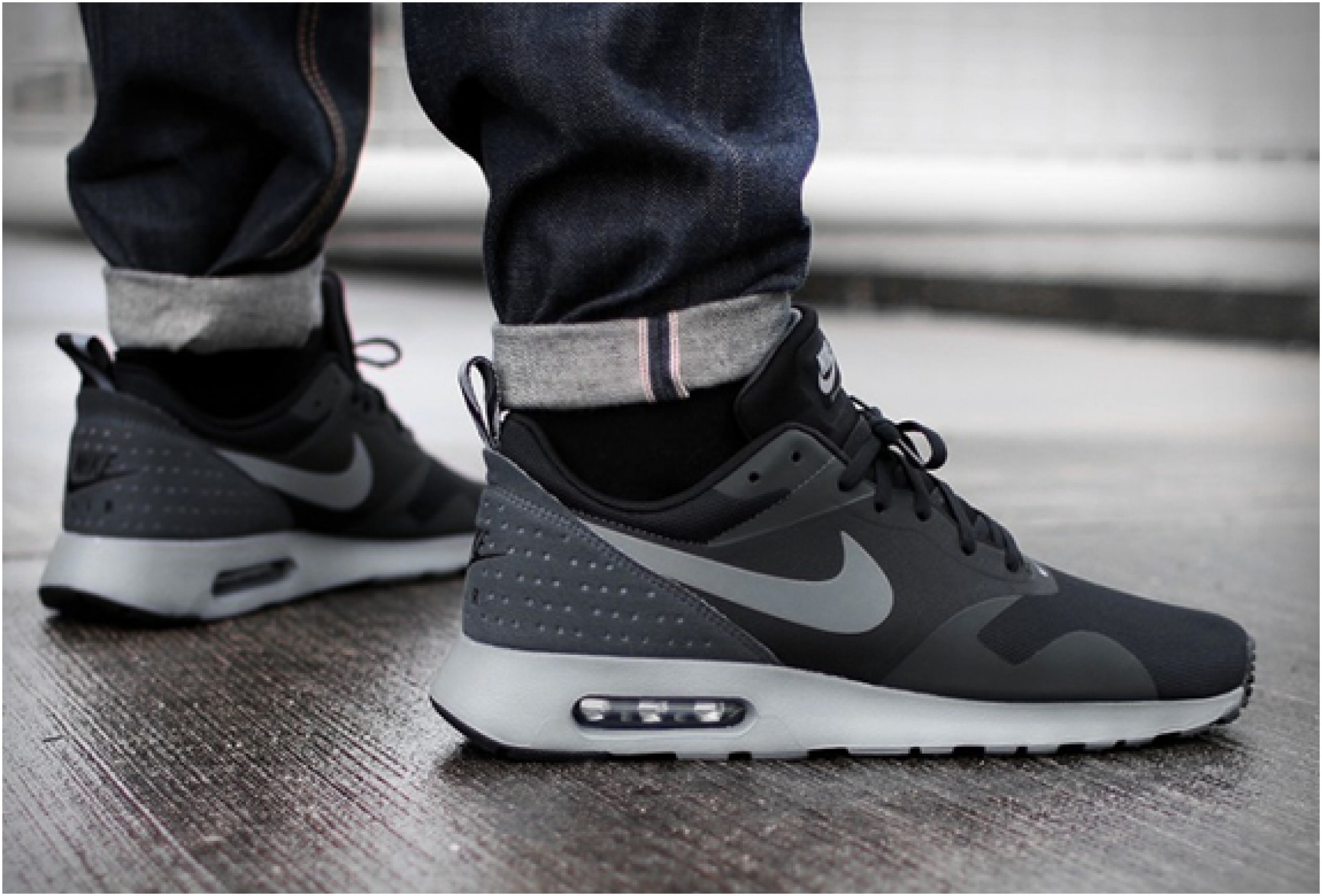 Nike Air Max Tavas Black | Image