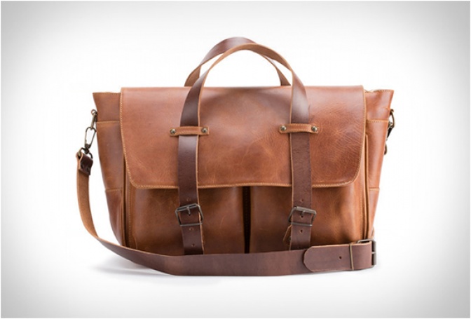 THE BENJAMIN MESSENGER - Image