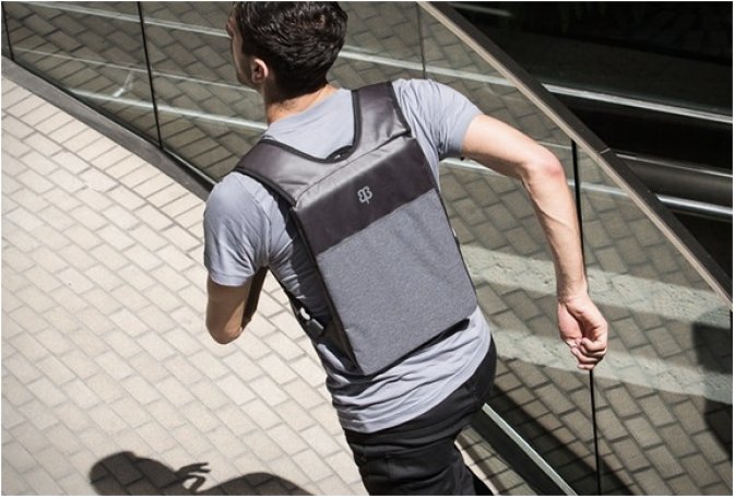 UNDER-THE-JACK LAPTOP BAG - Image