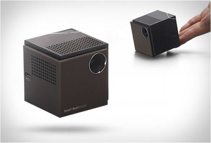 UO SMART BEAM LASER PROJECTOR - Image