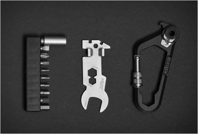 WOKIT CARABINER MULTI-TOOL - Image