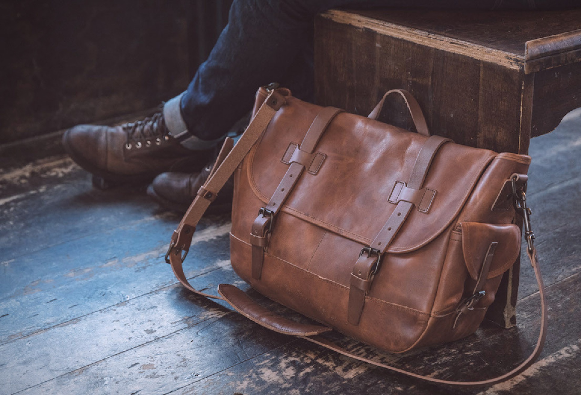 Whipping post messenger bag hotsell