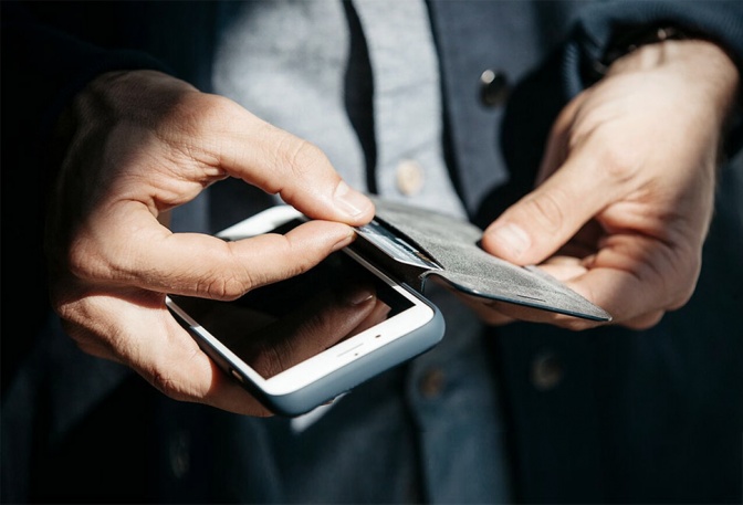 BELLROY PHONE WALLET - Image