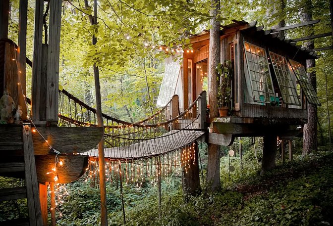 SECLUDED INTOWN TREEHOUSE - Image