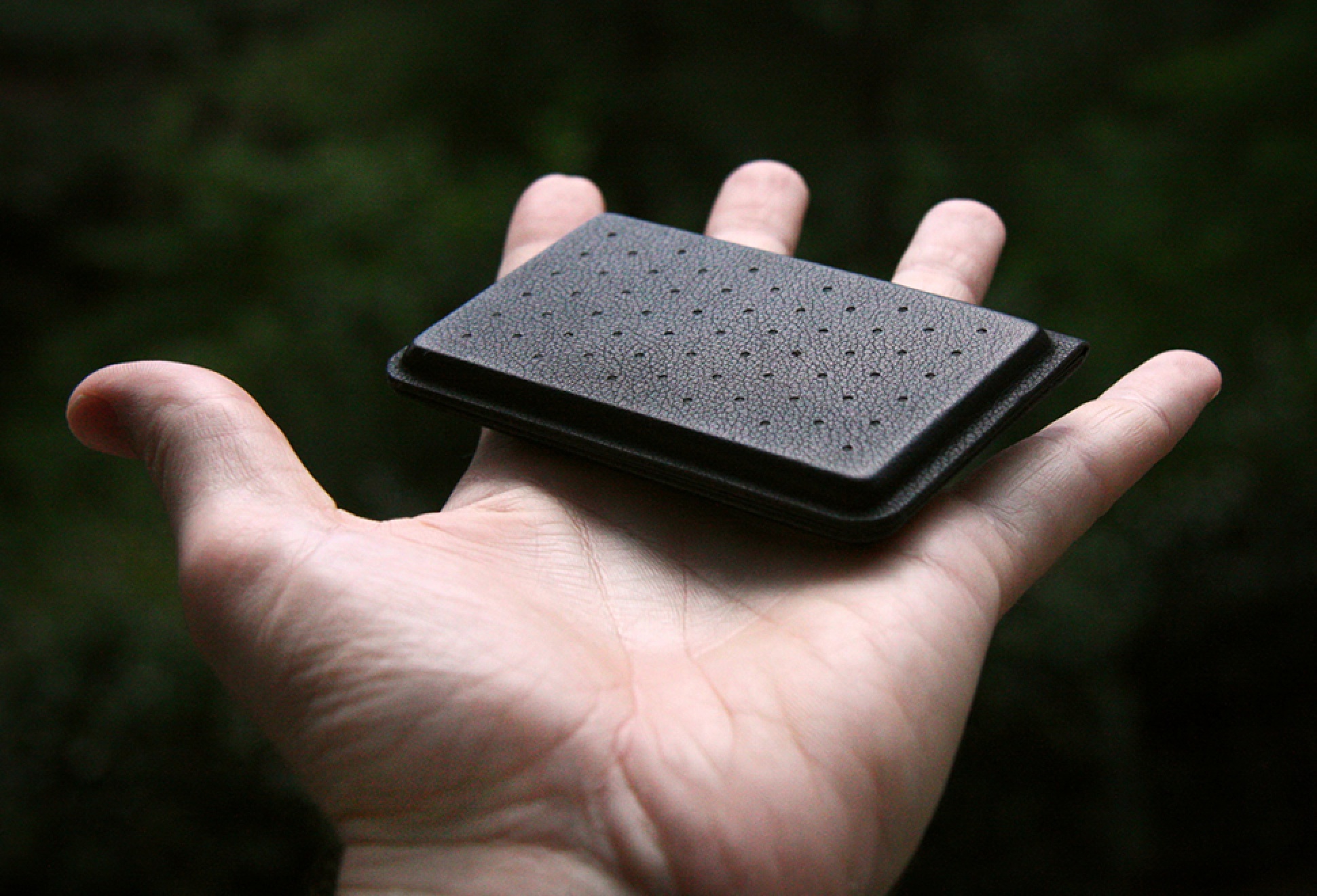 Discommon Card Wallet | Image