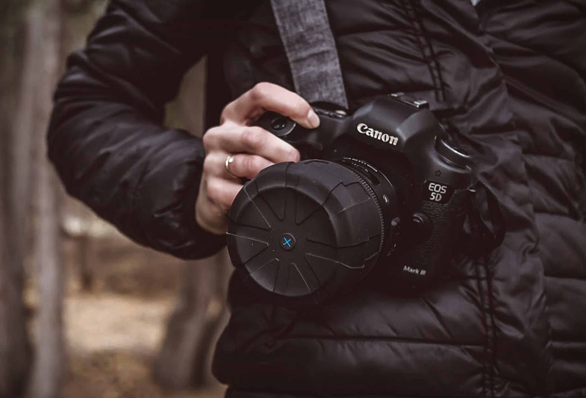Kuvrd Universal Lens Cap | Image