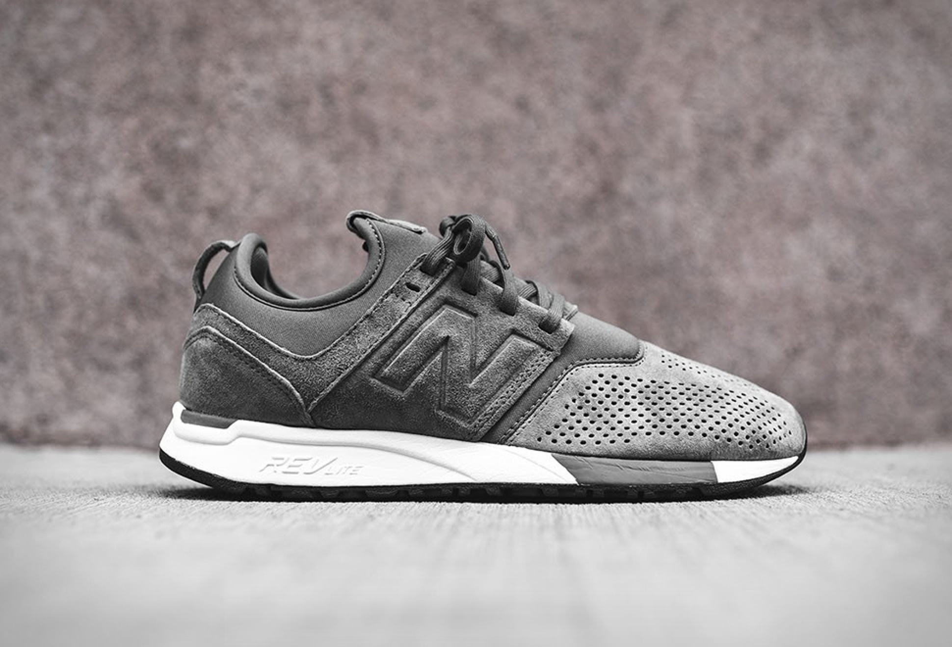 New balance 247 grey suede store