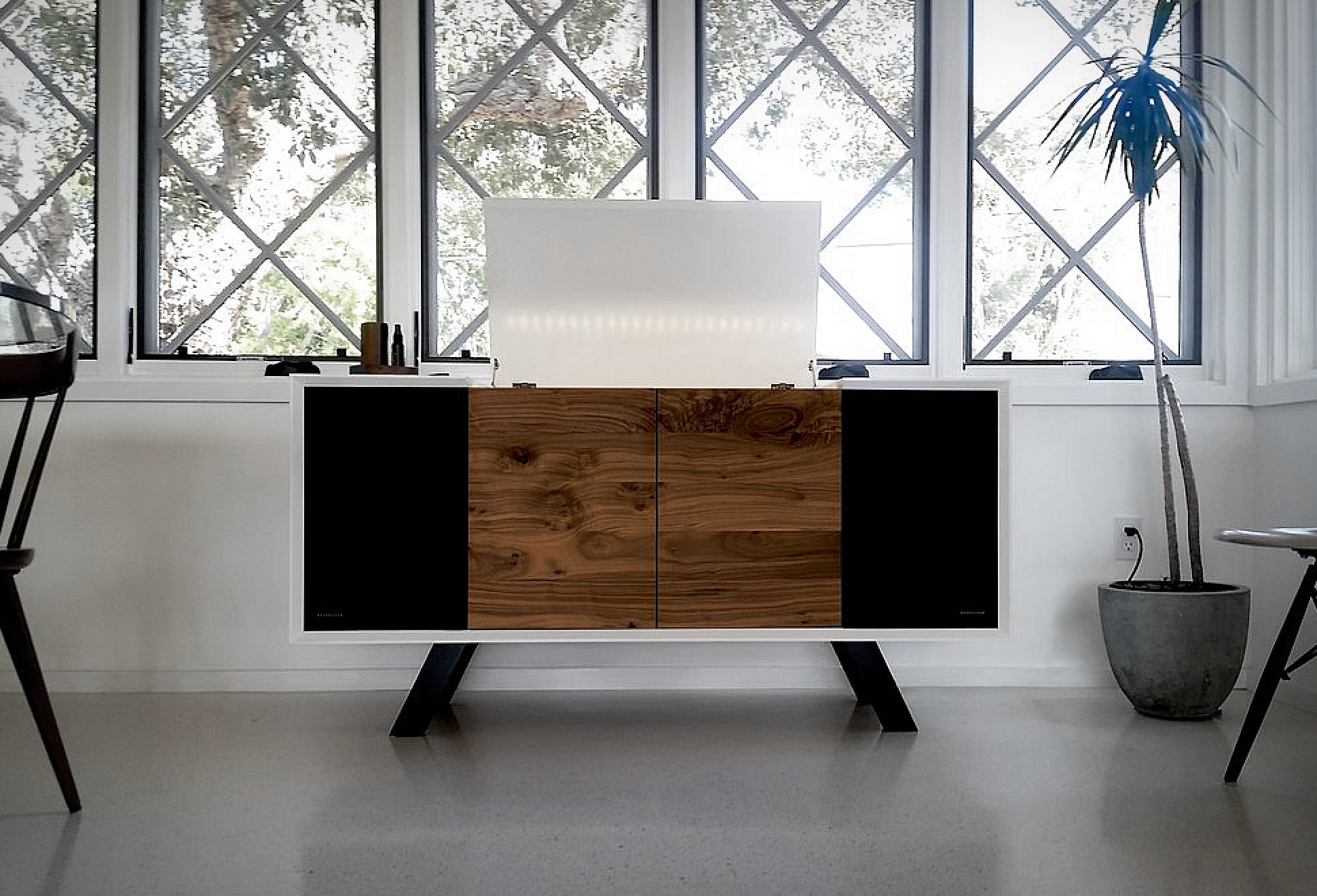 Wrensilva Sonos Edition Console | Image