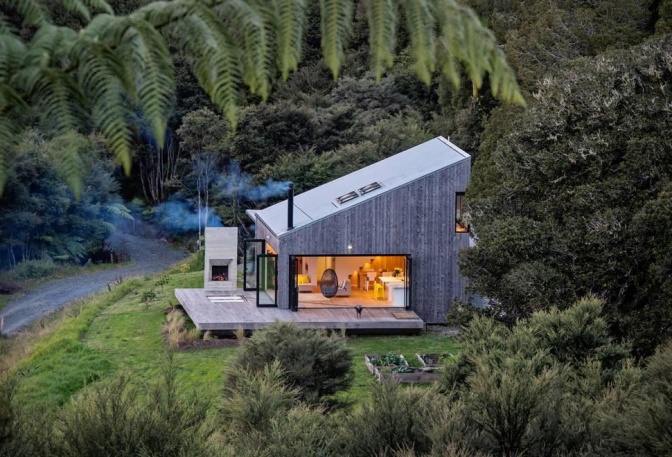 BACK COUNTRY HOUSE - Image