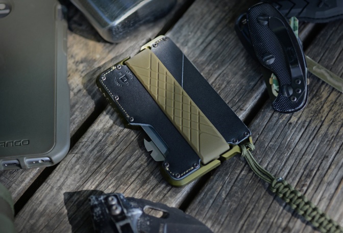 DANGO T01 TACTICAL WALLET - Image