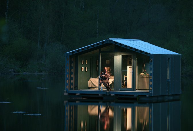 DD16 Floating Cabin - Image