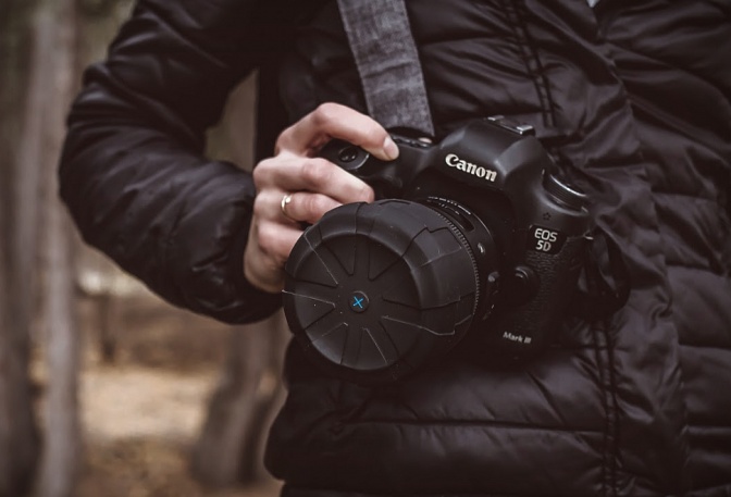 KUVRD UNIVERSAL LENS CAP - Image