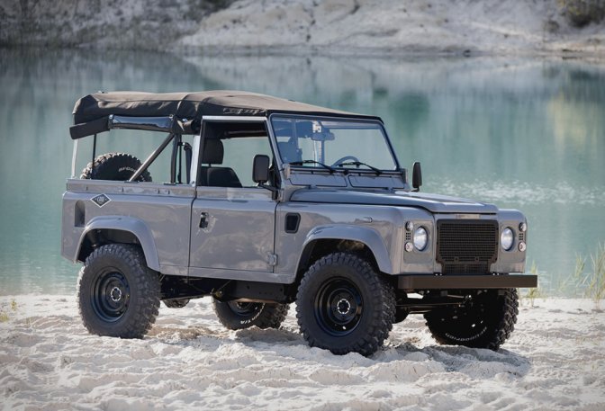 LAND ROVER D90 GREY - Image