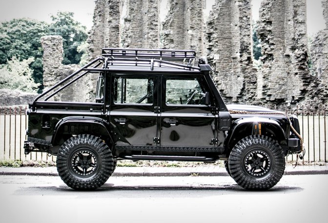 Land Rover Defender SVX Spectre - Image