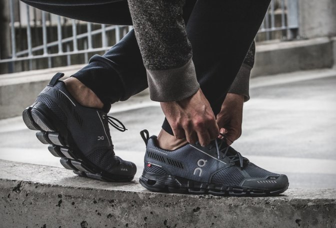 ON CLOUDFLYER RUNNING SHOE - Image