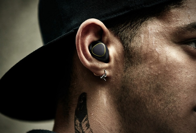 Samsung IconX Fitness Earbuds - Image