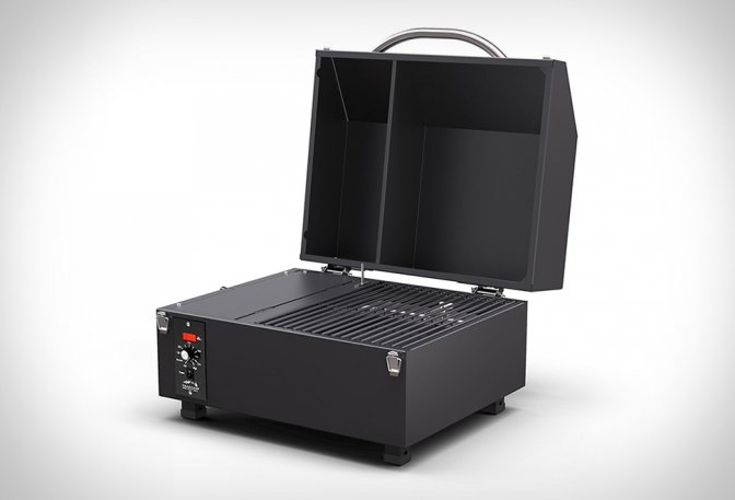 TRAEGER PORTABLE TABLETOP GRILL - Image
