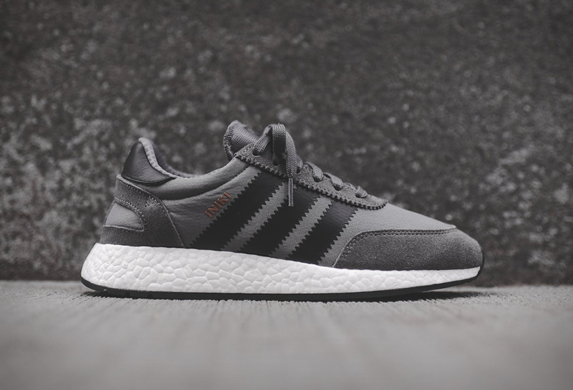 Adidas iniki all white top