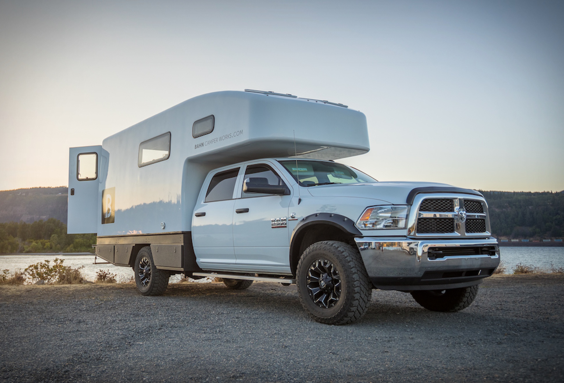 Bahn Custom Camper | Image