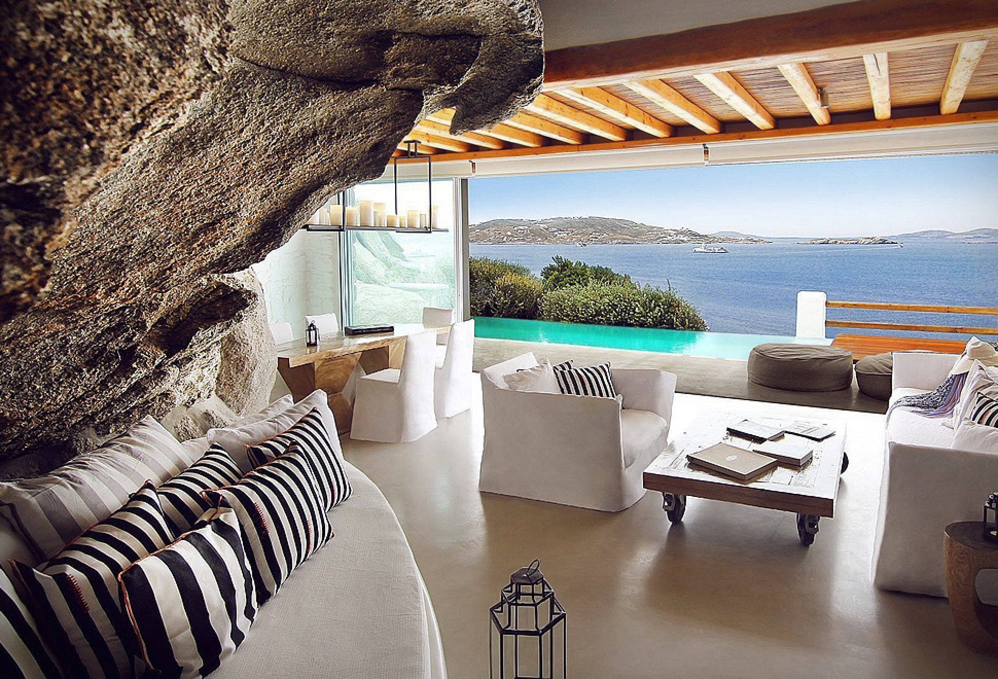 Cavotagoo Hotel | Image