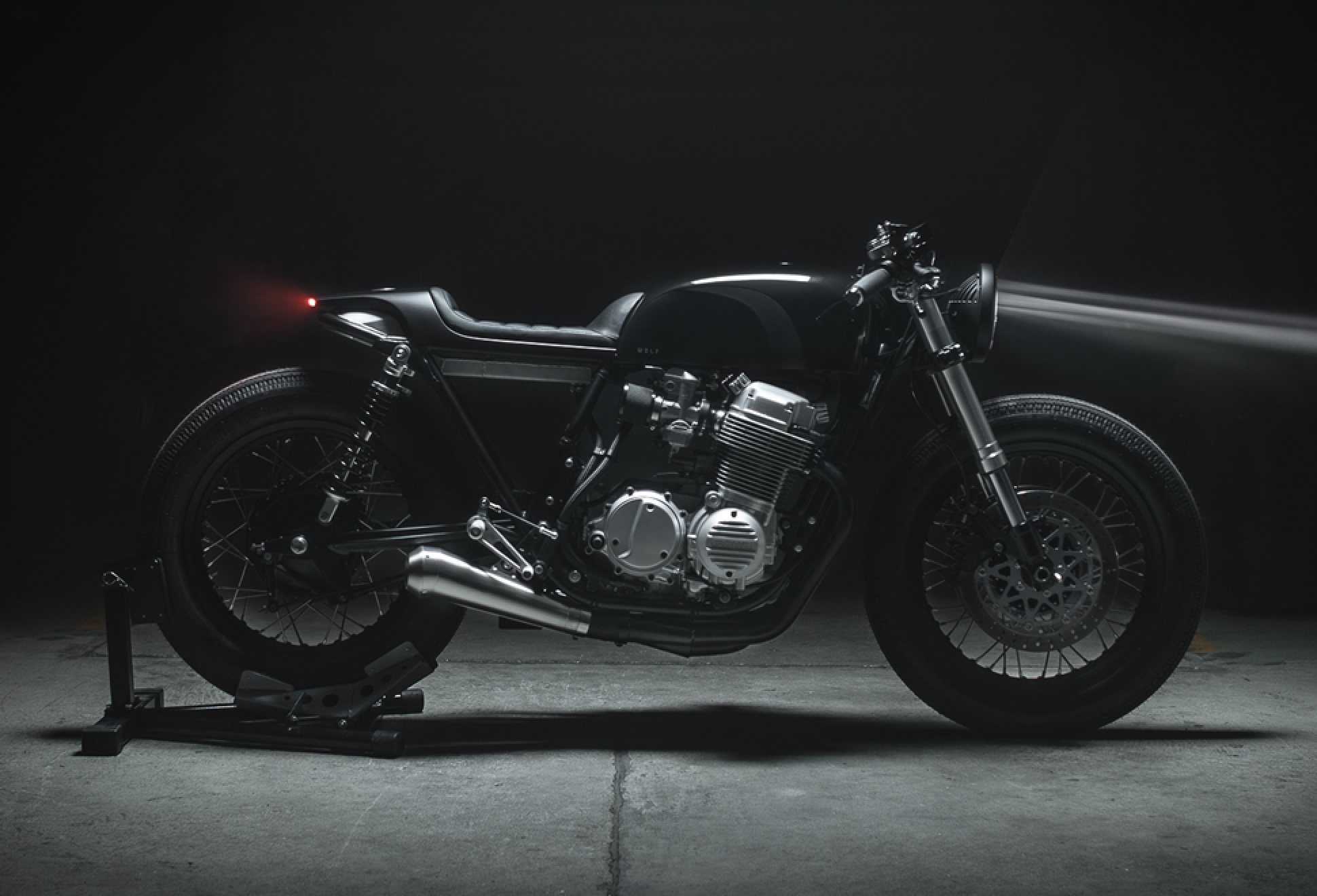 Hookie cb 750 top