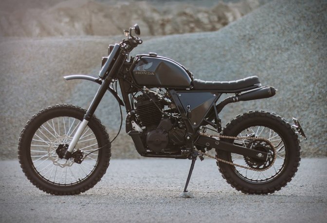 Asphalt and Gravel Honda Dominator - Image