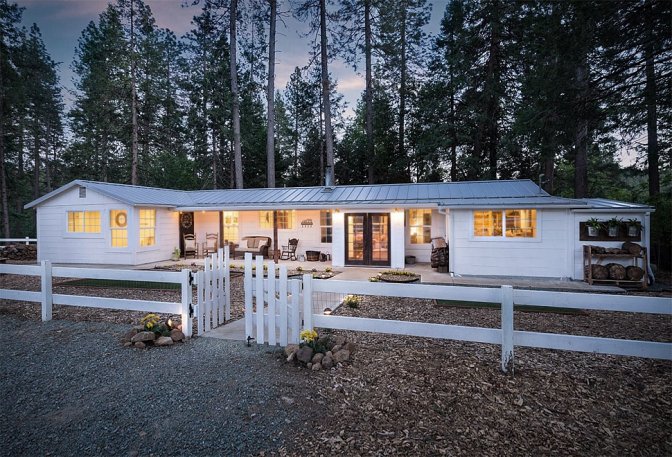 CALIFORNIA RANCH FARMHOUSE - Image
