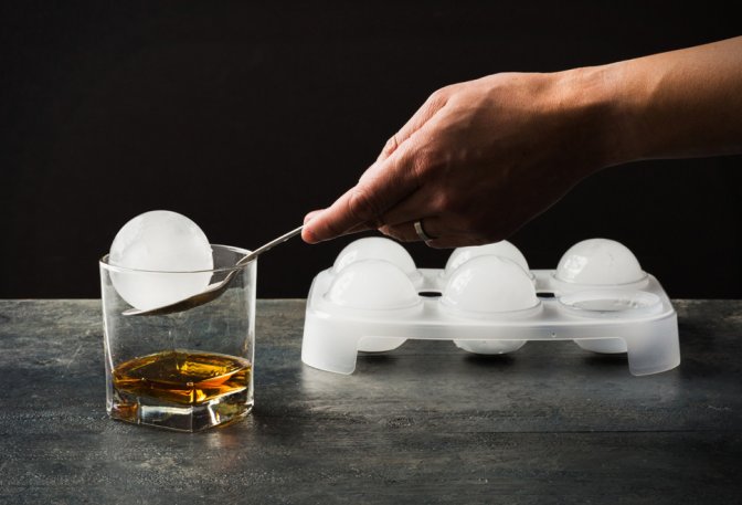 JUMBO ICE WHISKEY BALL - Image