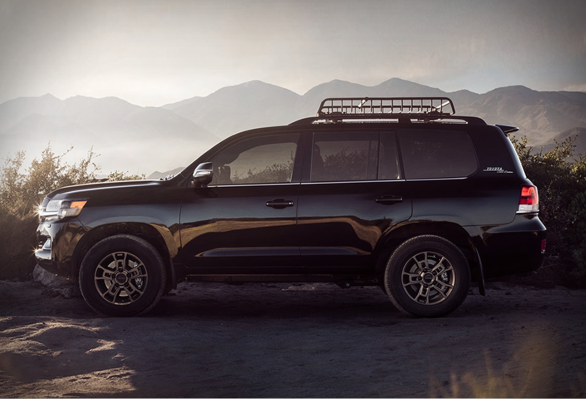2020 Land Cruiser Heritage Edition | Image