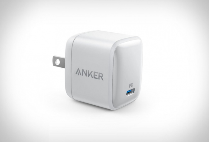 Anker PowerPort Atom - Image