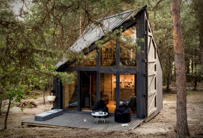 BOOKWORM CABIN - Image