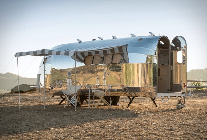 ENDLESS HIGHWAYS CAMPER - Image