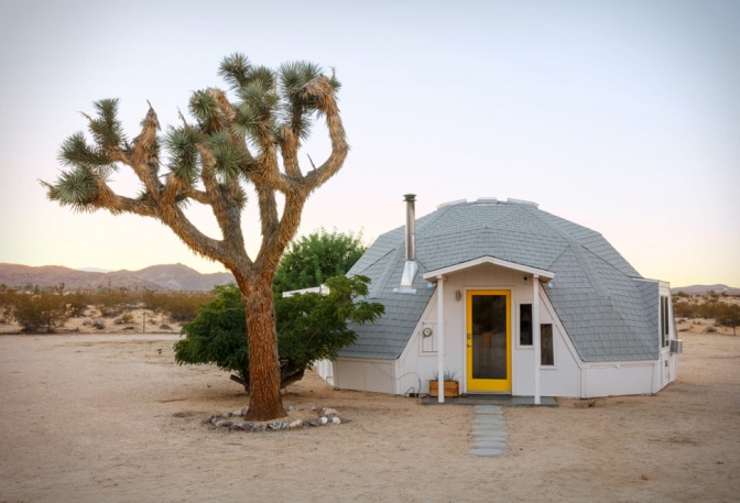 DOME IN THE DESERT - Image