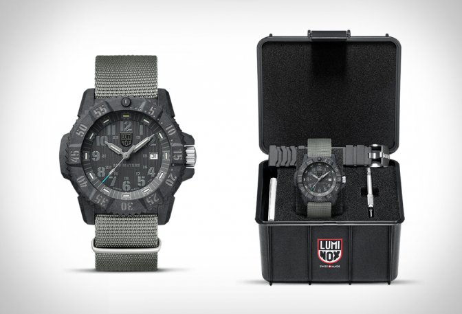 LUMINOX MASTER CARBON SEAL - Image