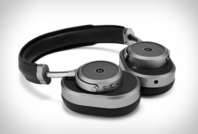 MW65 Noise-Cancelling Wireless Headphones - Image