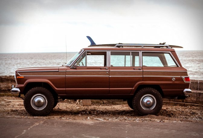 New Legend x Iron & Resin 1978 Jeep Wagoneer - Image