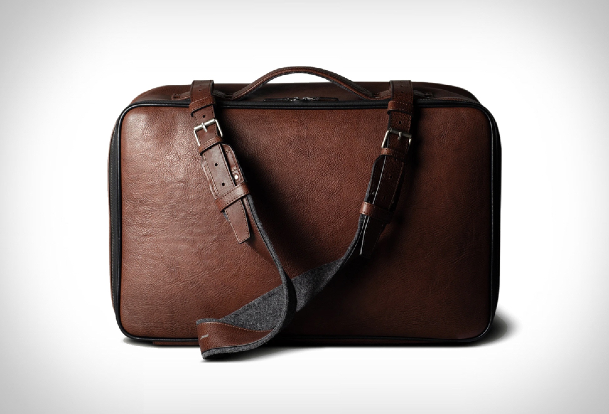 Hardgraft Carry On Suitcase | Image