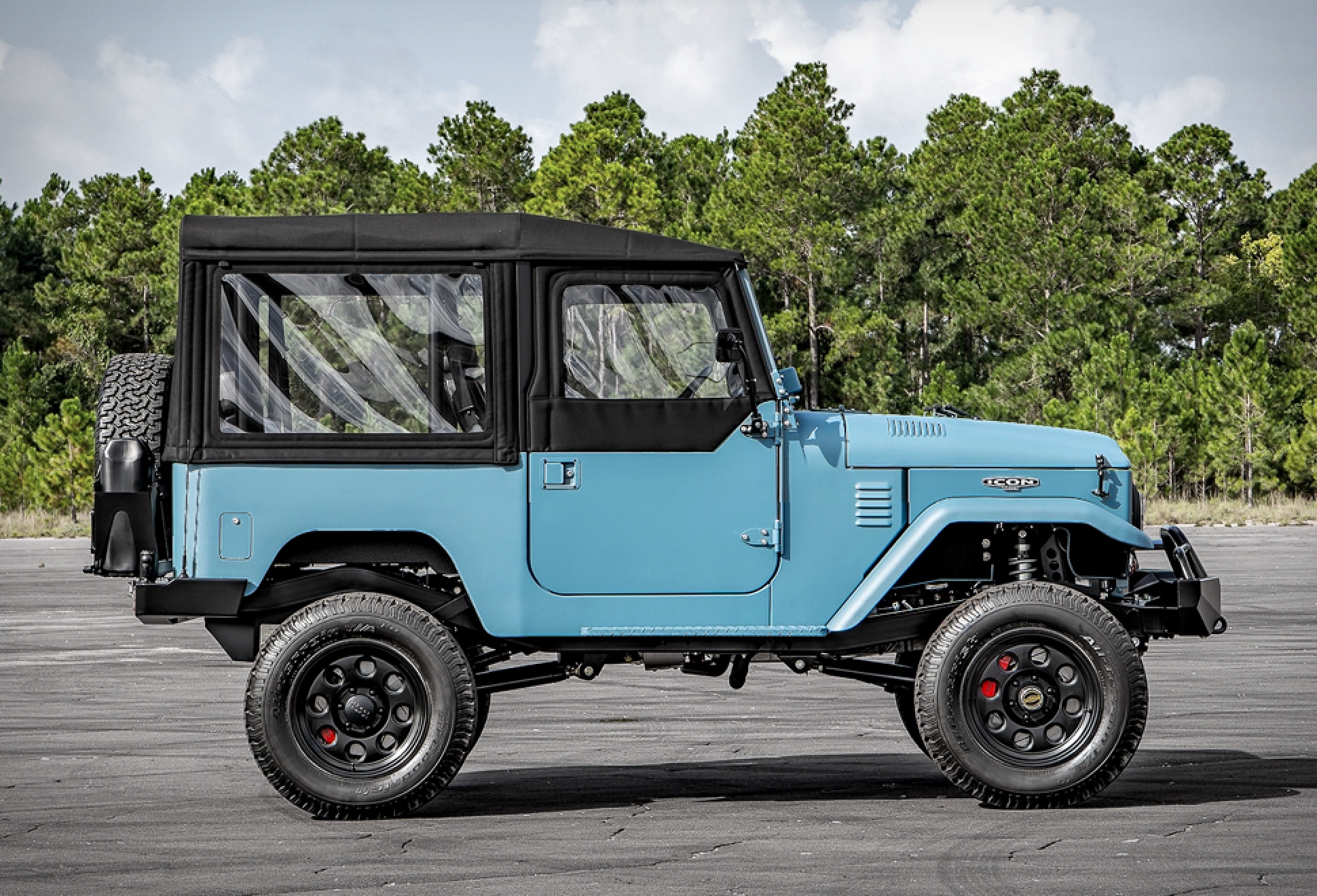 Icon 1974 Toyota Land Cruiser FJ40 | Image