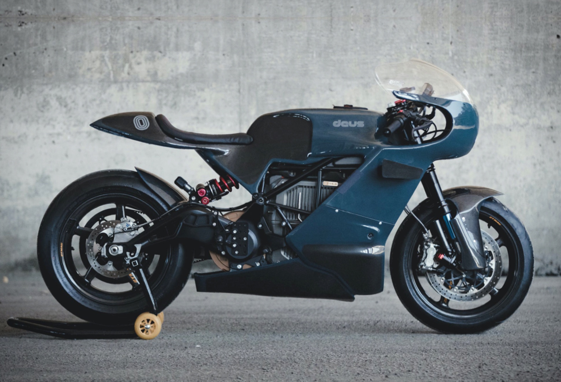 Zero Motorcycles x Deus | Image