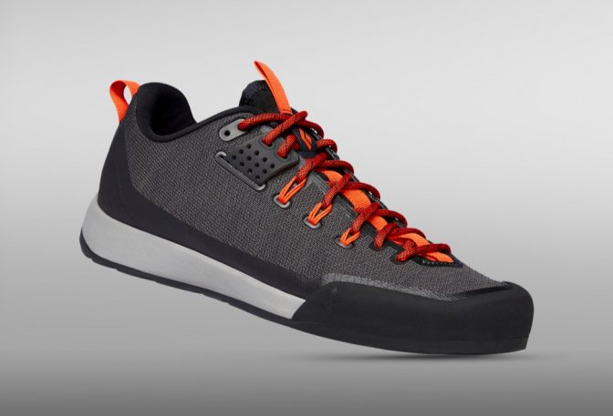 BLACK DIAMOND TECHNICIAN APPROACH SHOES - Image