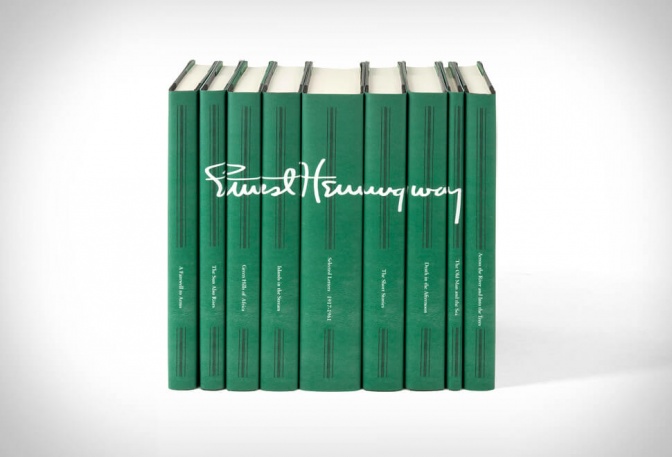 ERNEST HEMINGWAY SIGNATURE SET - Image