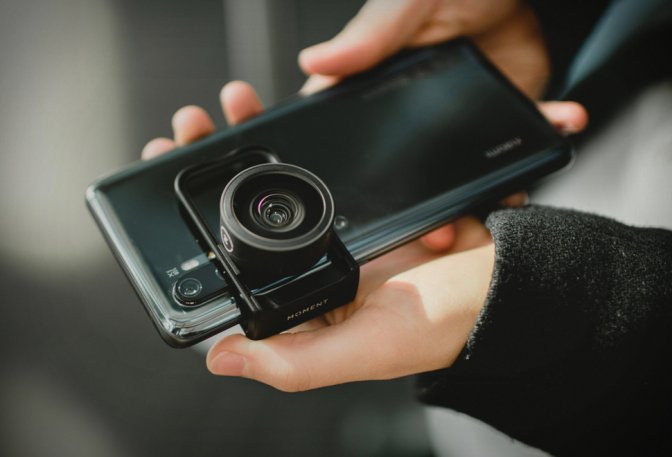 MOMENT LENS MOUNT CLIP - Image