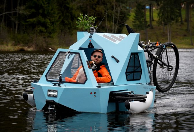 Z-Triton House-Boat-Trike - Image