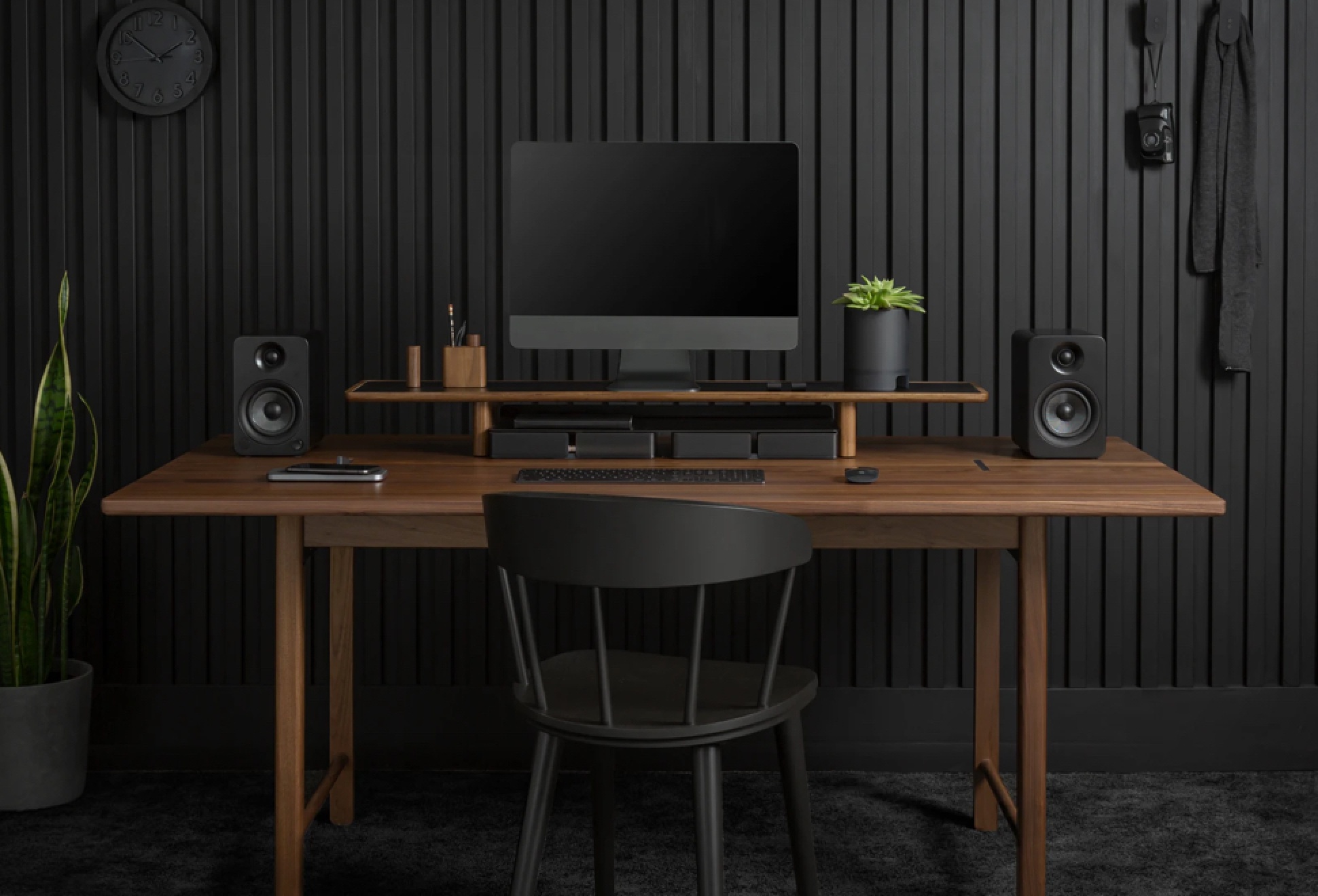 Artifox Modern Table | Image