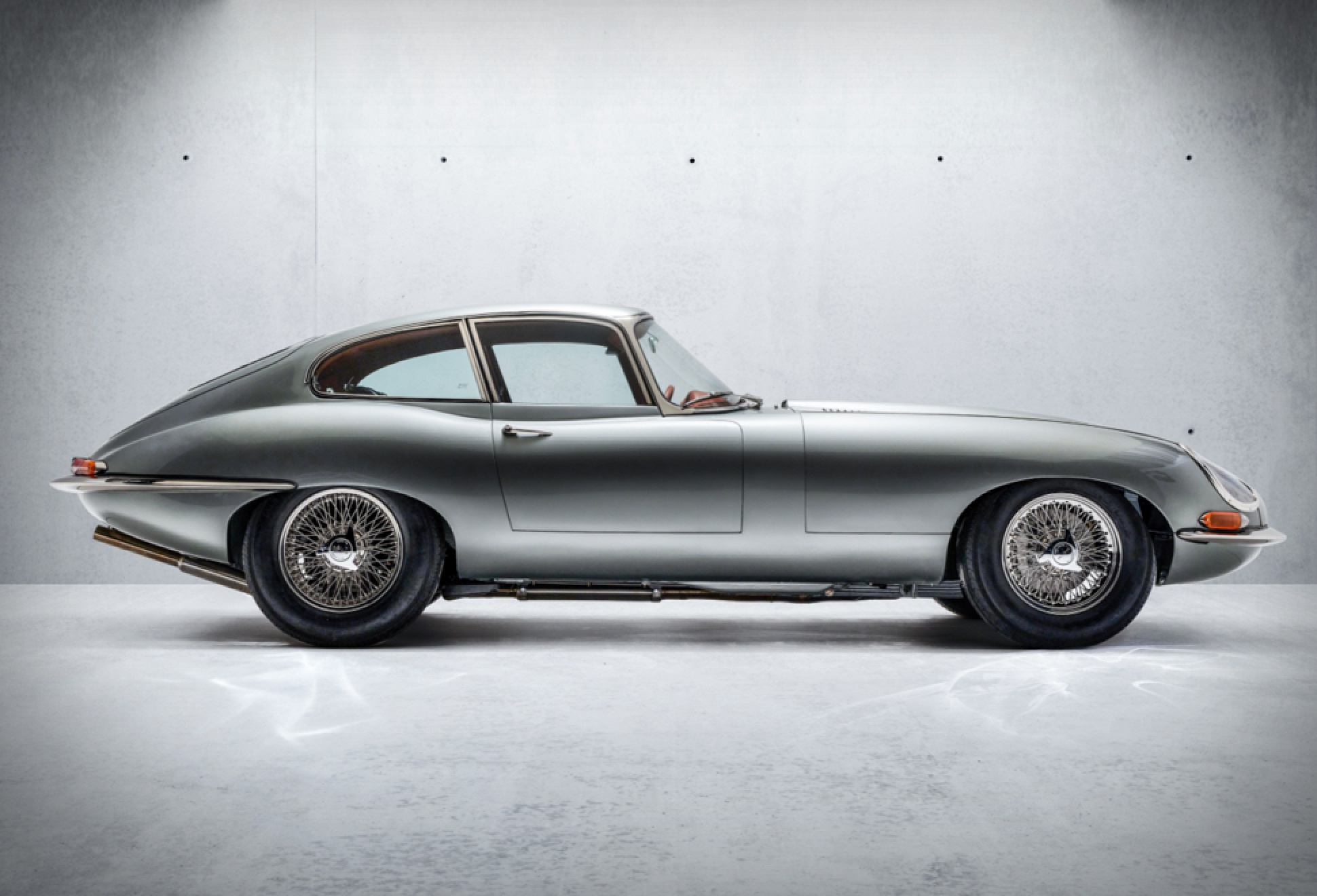 Helm Series 1 Jaguar E-Type | Image