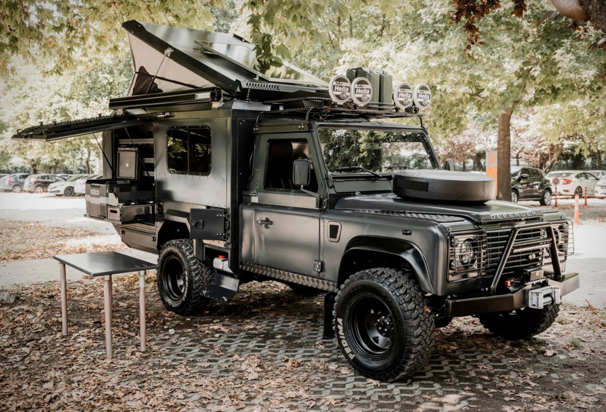 Land Rover Defender 110 Pickup Camper