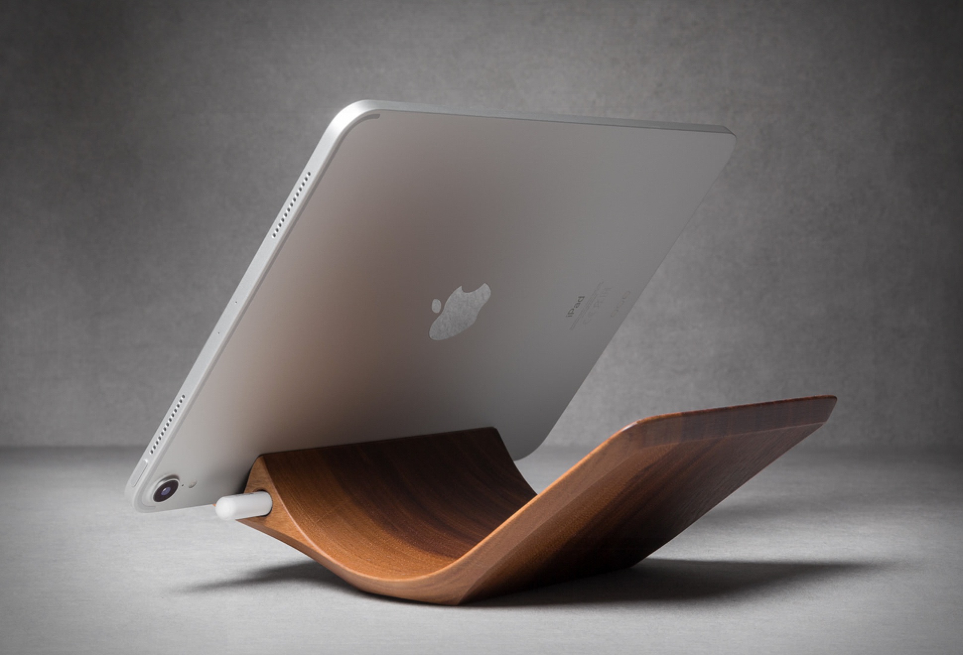 Yohann iPad Pro Stand | Image