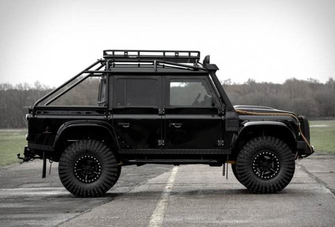 Defender SVX Spectre - Image